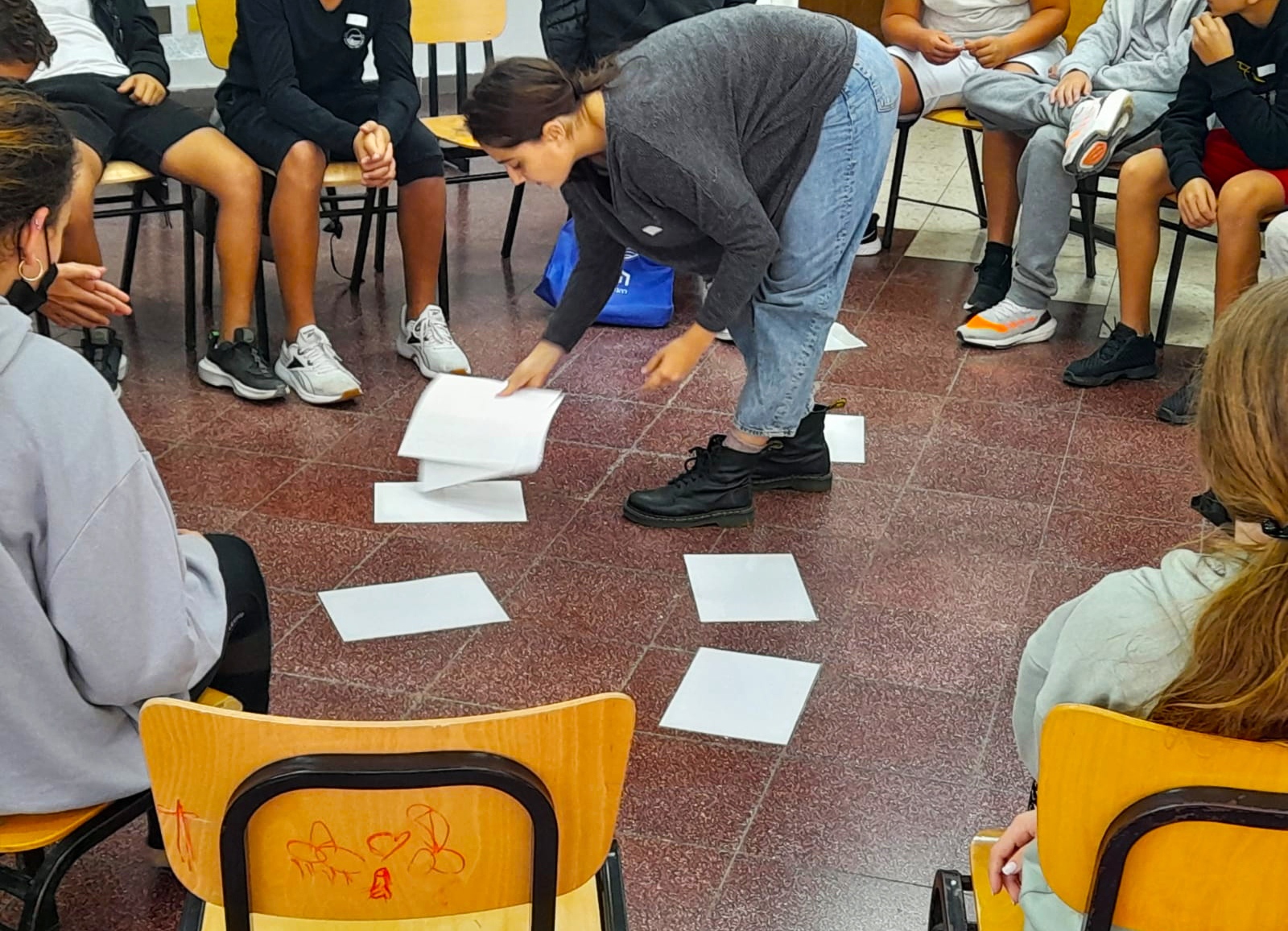דמוקרטיה האמנם